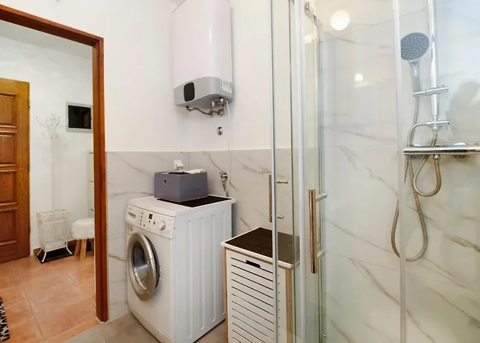 아파트 Monika 풀라